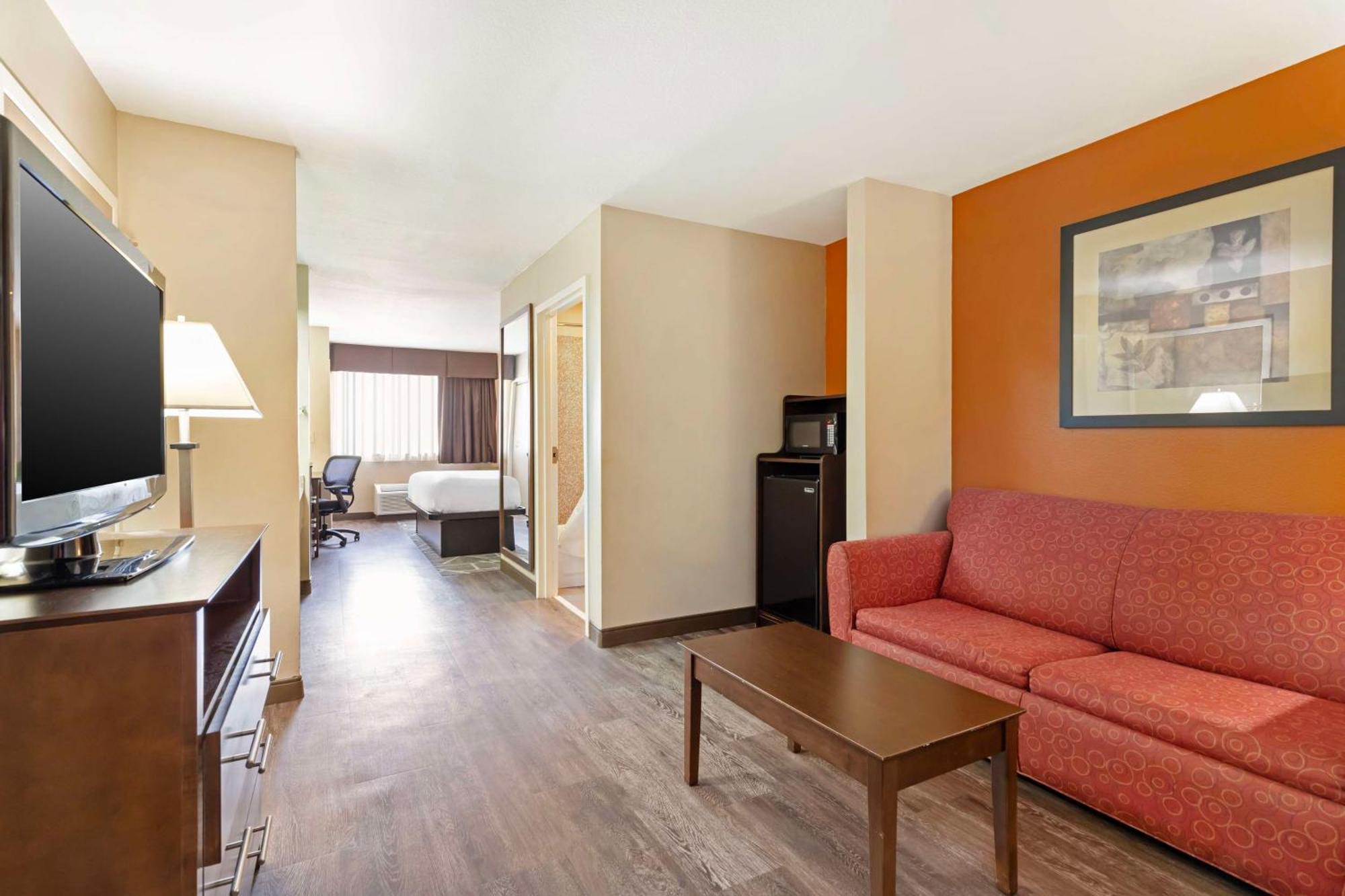 Best Western Inn & Suites New Braunfels Bagian luar foto
