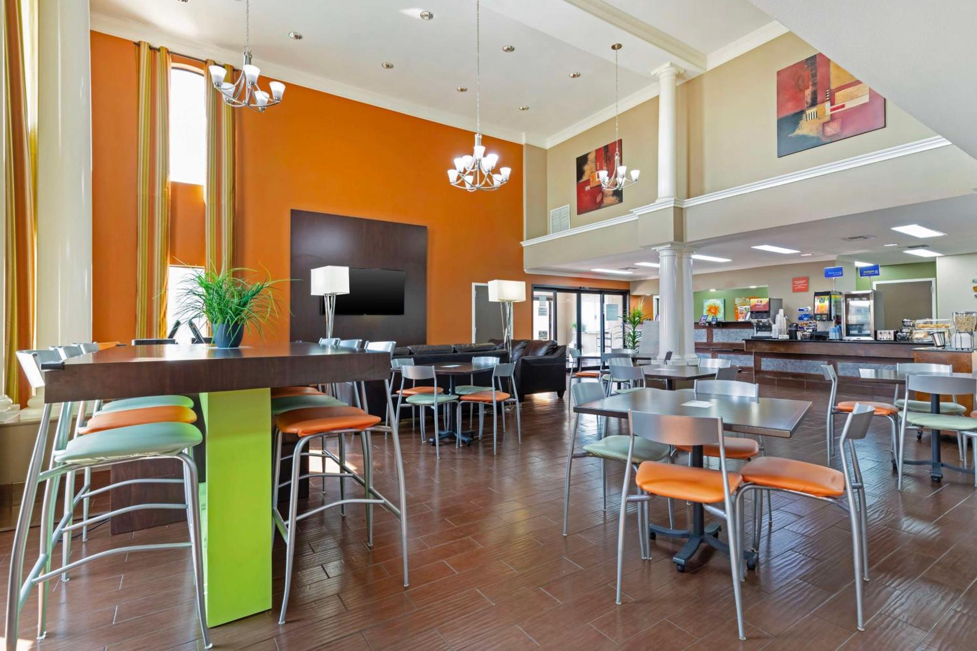 Best Western Inn & Suites New Braunfels Bagian luar foto