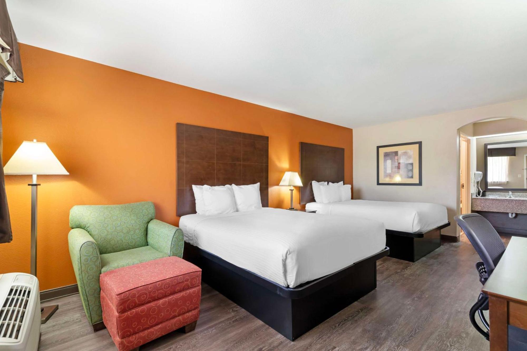 Best Western Inn & Suites New Braunfels Bagian luar foto